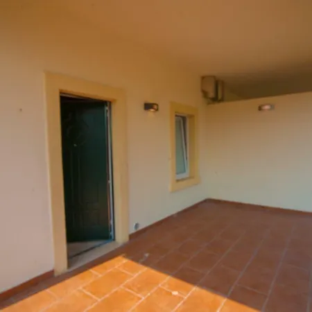 Gate To Apartment Verona